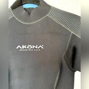 Akona Full Adventure Gear Neoprene Back-zip Wetsuit Size 9/10